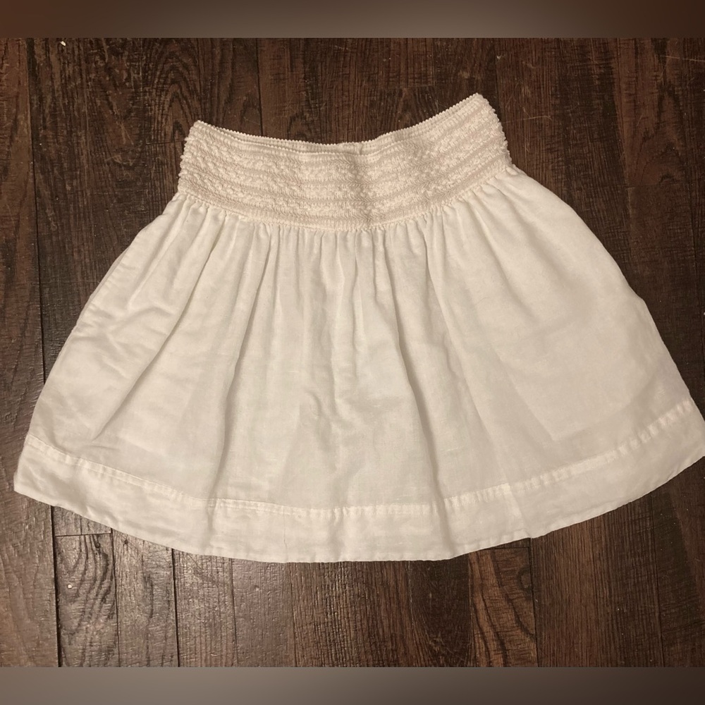 J CREW- White Skirt with elastic waist - xs